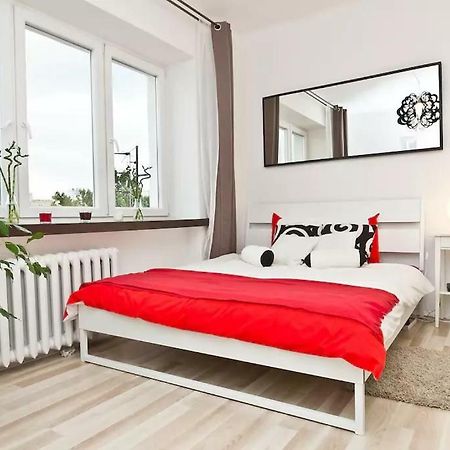 Wstapartments Mlynarska 13 วอร์ซอ ภายนอก รูปภาพ